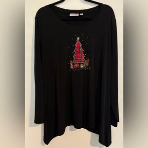 Quacker Factory Women’s Black Tunic Top with Festive Christmas Design